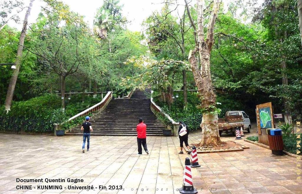 007-Quentin - Kunming .JPG